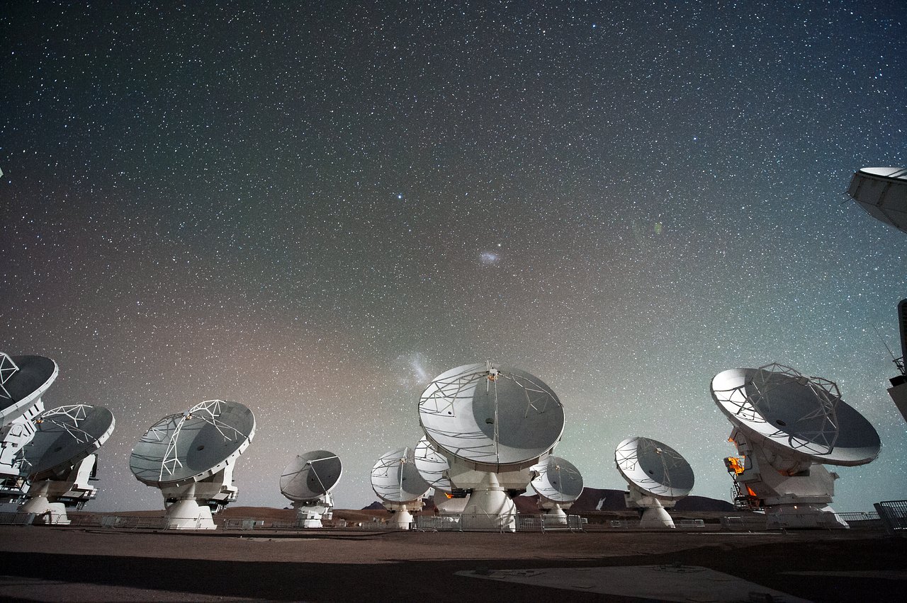 ALMA (Credit: NRAO/ESO/NAOJ)